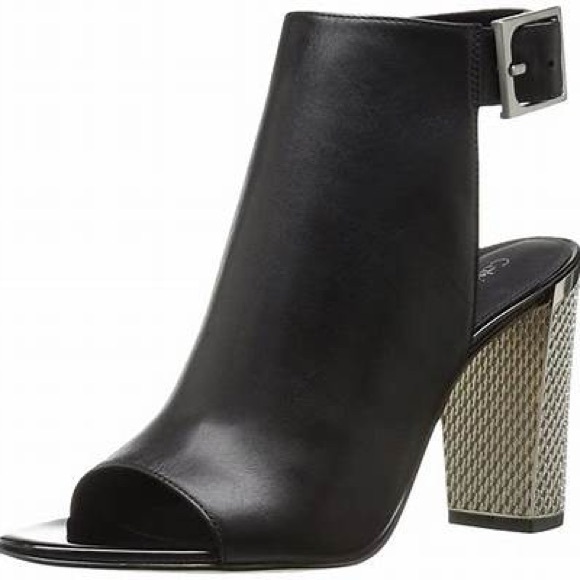 Calvin Klein Shoes - 🎉HOST PICK🎉 Calvin Klein Norah Black Leather Block Heel Sandals – Size 6
